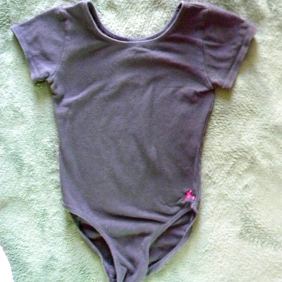 XS One Piece Black Short Sleeve Leotard - Picture 1 of 5